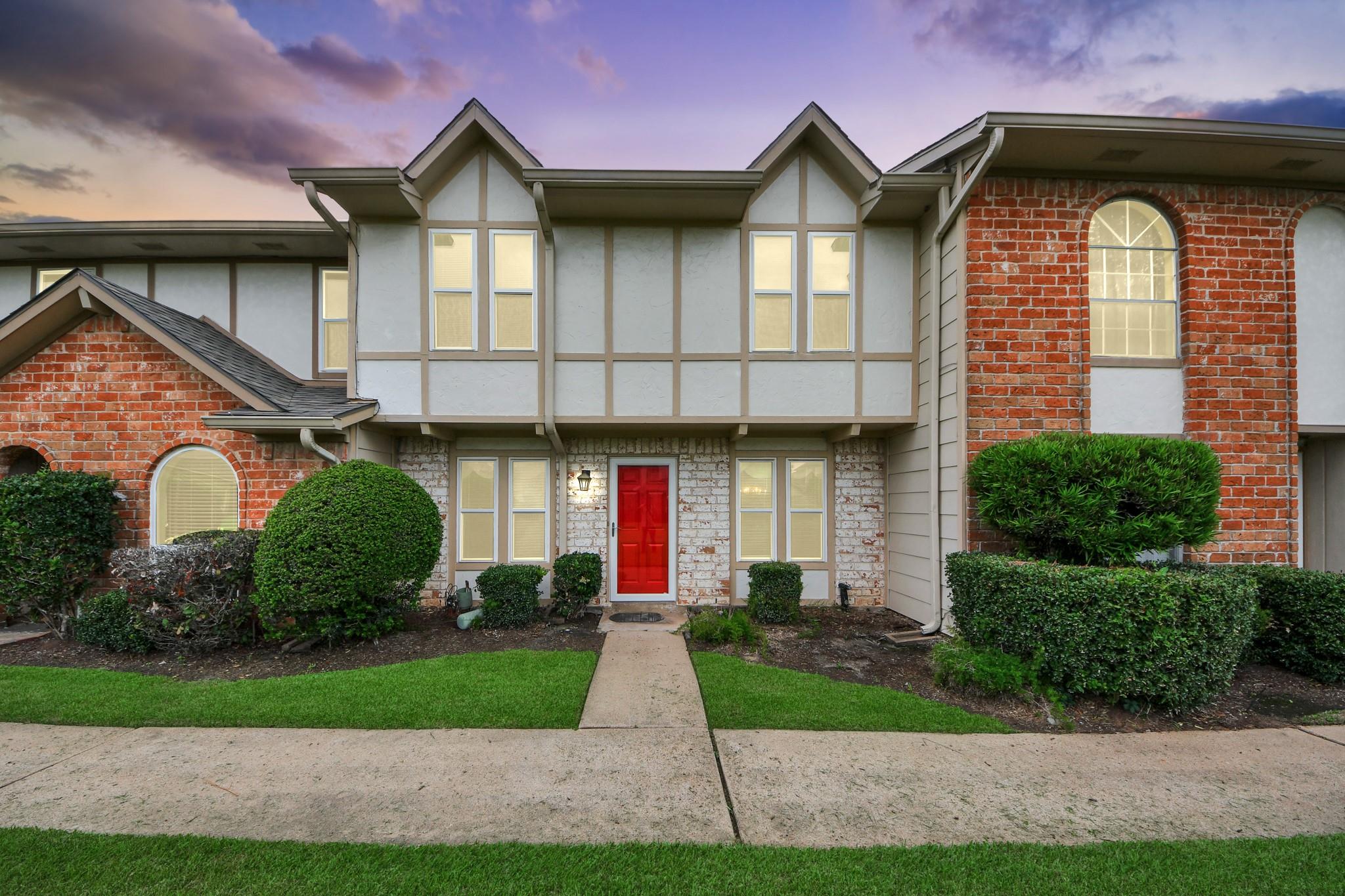 44 Chapparal Court