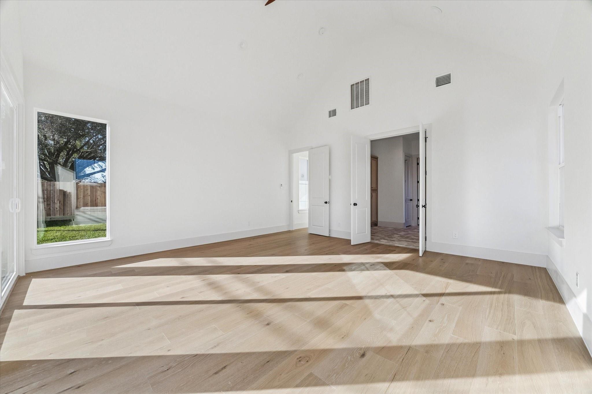 Welcome to 4817 Kingfisher a stunning, fully reimagined home taken do – image 10