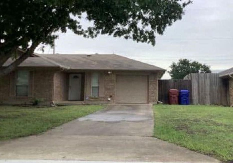 909 Loganwood Drive