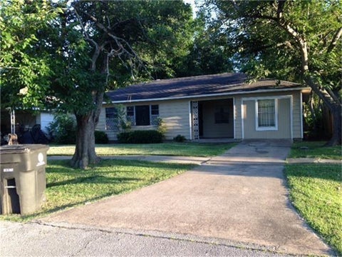 Photo of 5006 Doulton Drive, Houston, TX 77033 (MLS # 78605343)