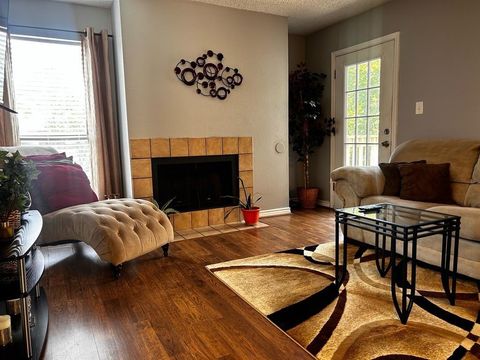 Photo of 2501 Gulf Freeway #8A, Dickinson, TX 77539 (MLS # 38711544)