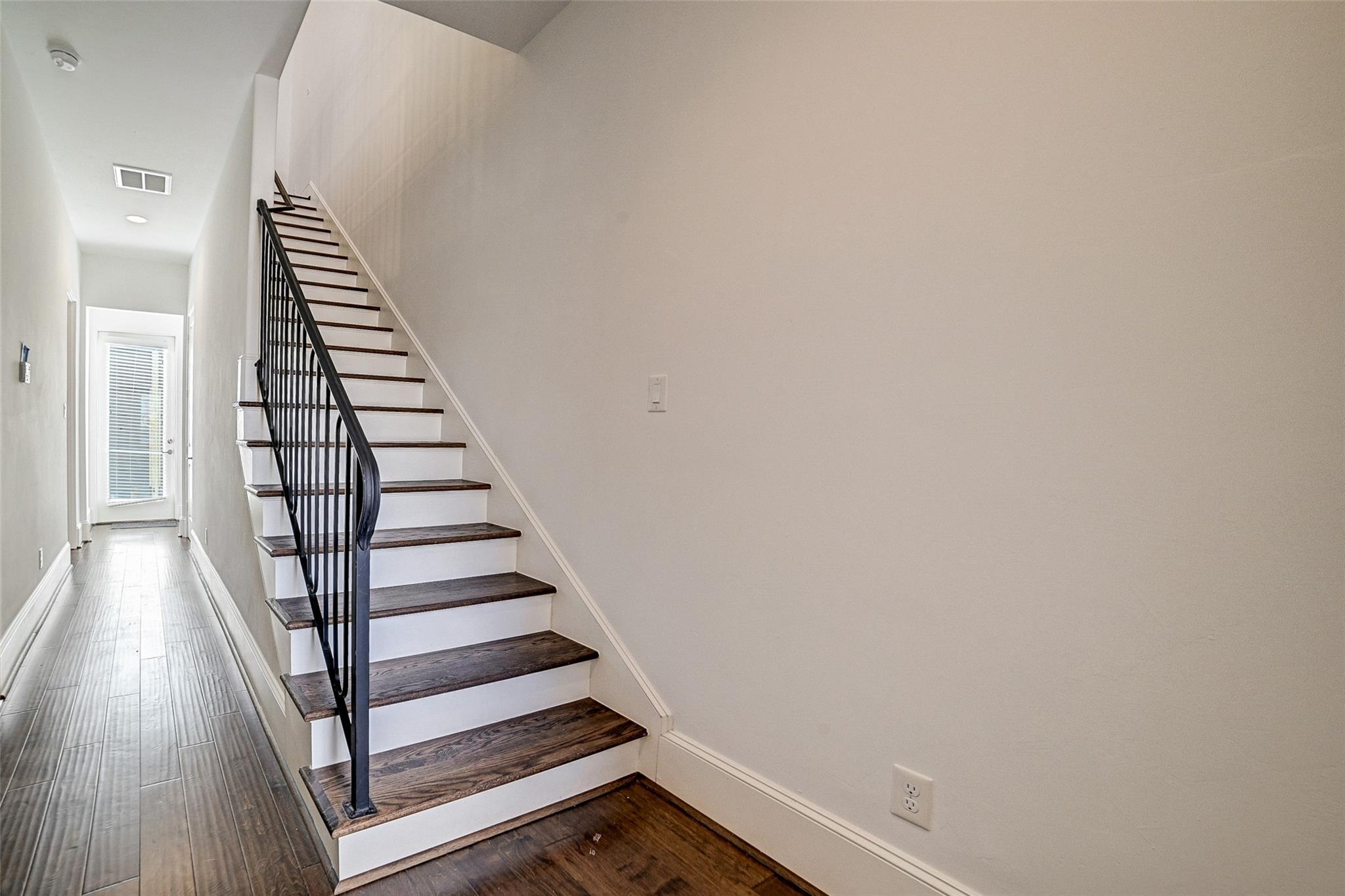 1010 Savannah Cedar Lane