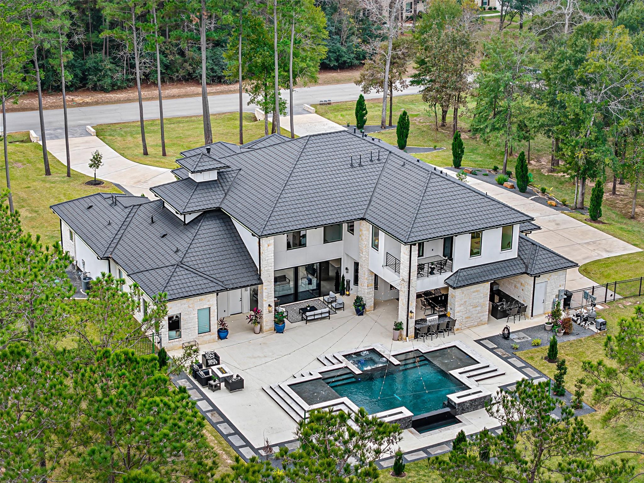 29011 Village Bend