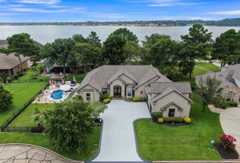 Photo of 220 Palais Verde Road, Montgomery, TX 77356 (MLS # 91327288)