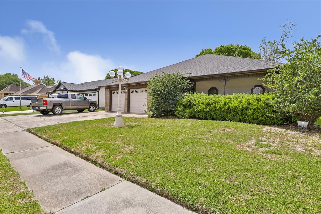 Photo of 6006 Egypt Drive, Pasadena, TX 77505 (MLS # 12266339)