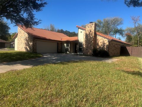 Photo of 6214 Ogden Forest Drive, Houston, TX 77088 (MLS # 25961001)