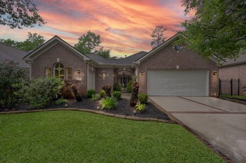 Photo of 204 W Pines Drive, Montgomery, TX 77356 (MLS # 7336422)