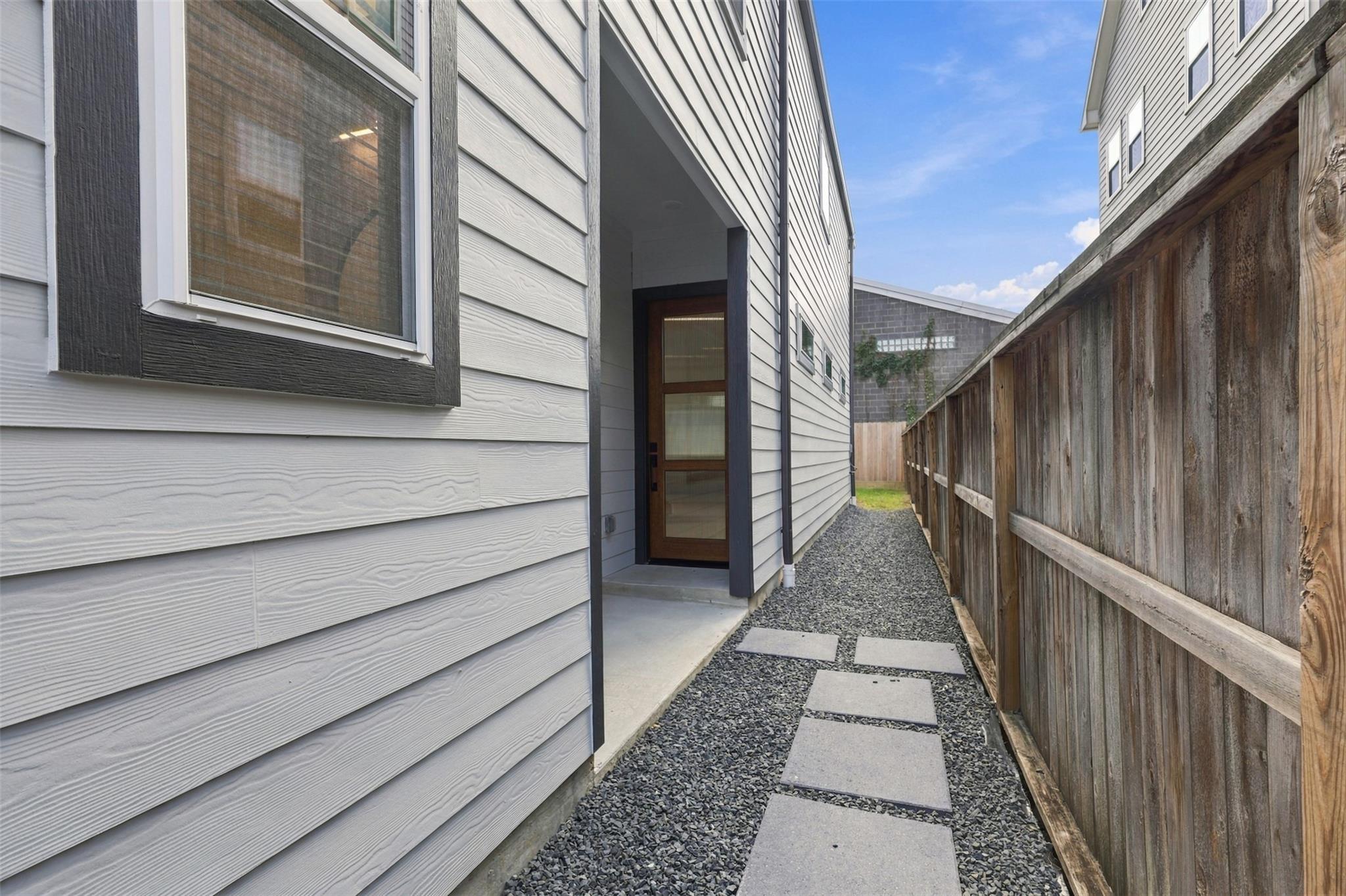 5339 Larkin Street A