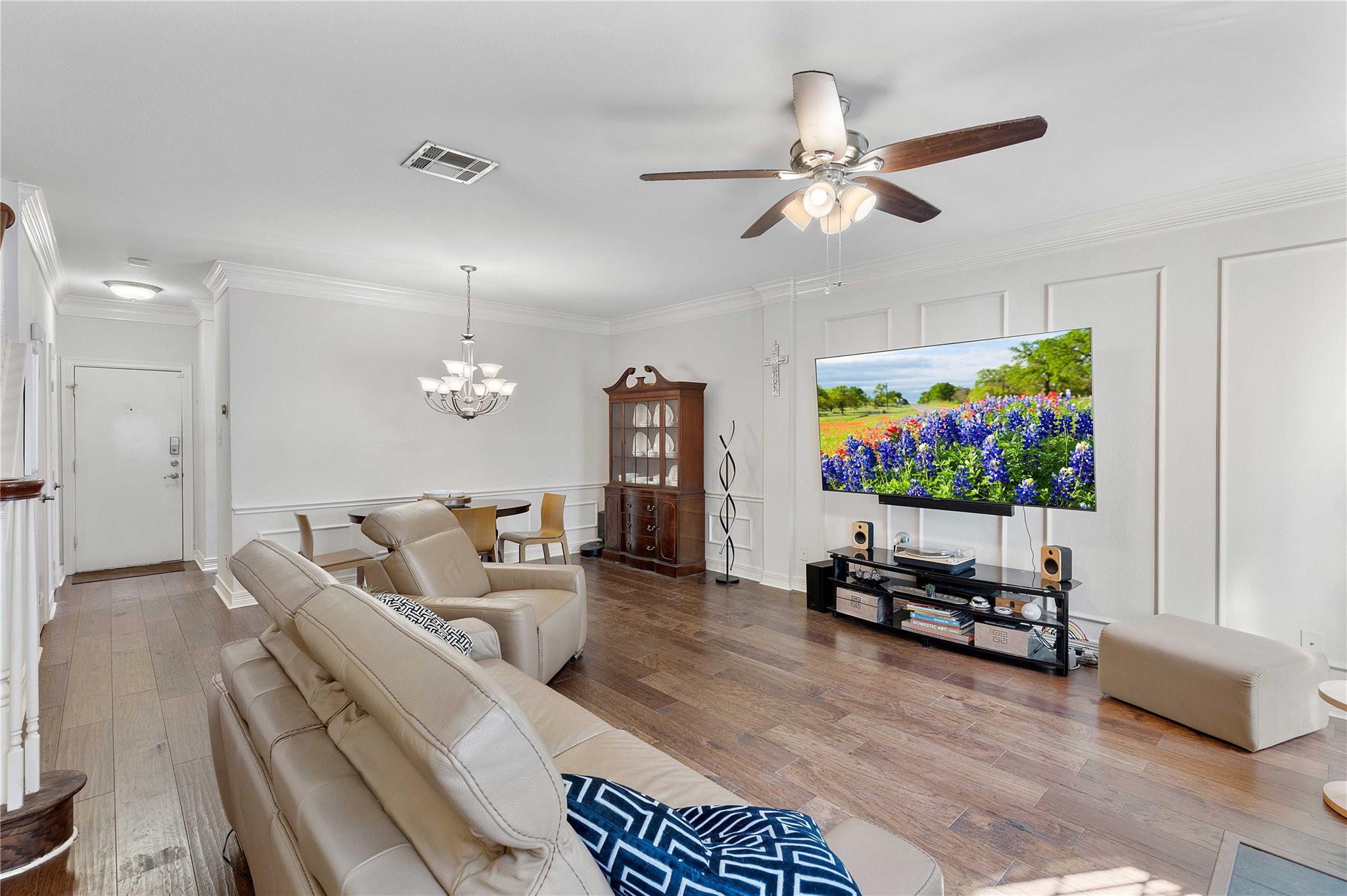 4001 Tanglewilde Street 1103