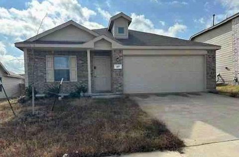 Homes For Sale - 357 Dry Canyon Way<br/> Denton County, Fort Worth, TX 76177