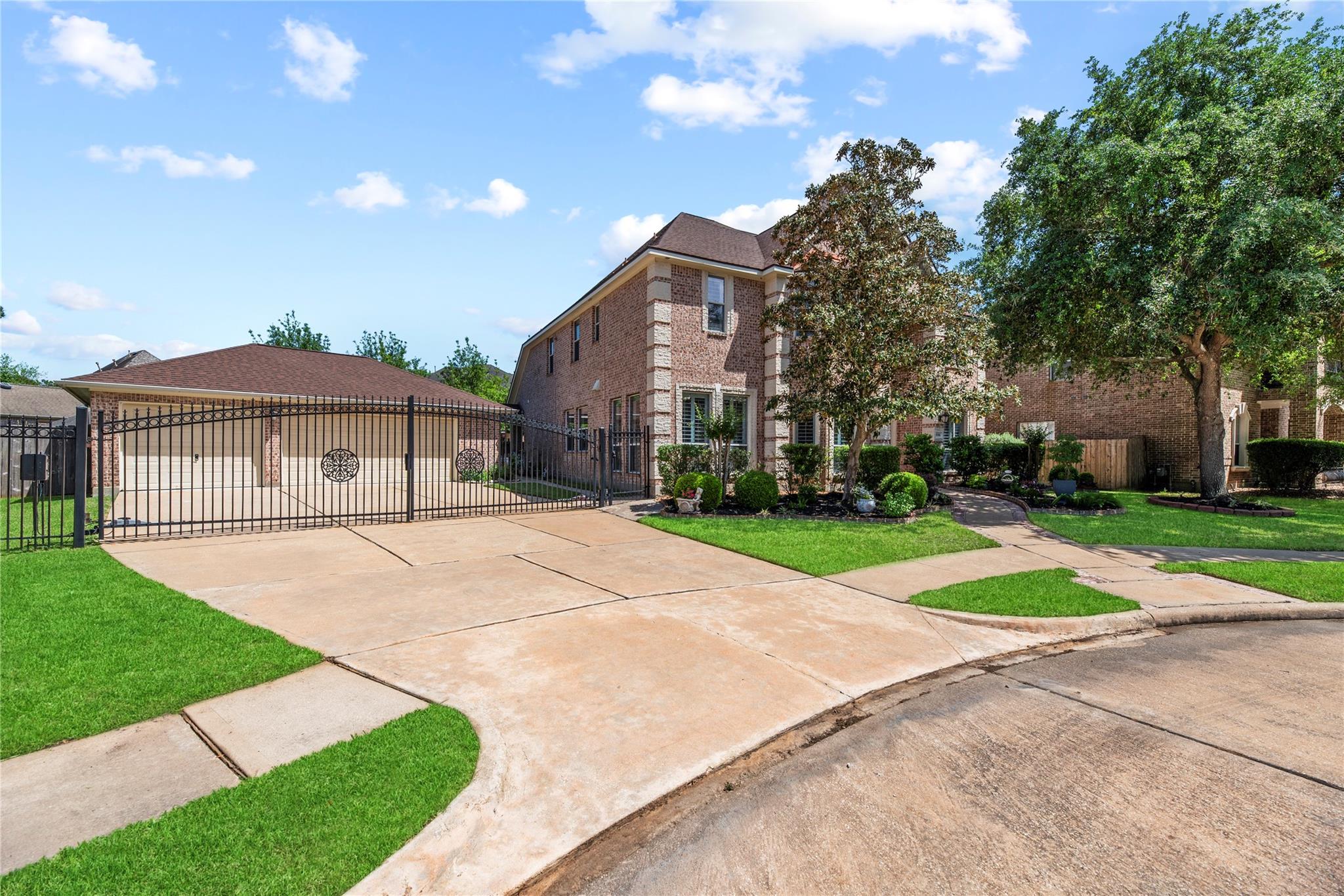 8106 Hollowhaven Court