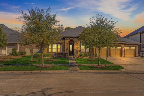 Photo of 10442 Lake Palmetto Drive, Conroe, TX 77385 (MLS # 46796981)