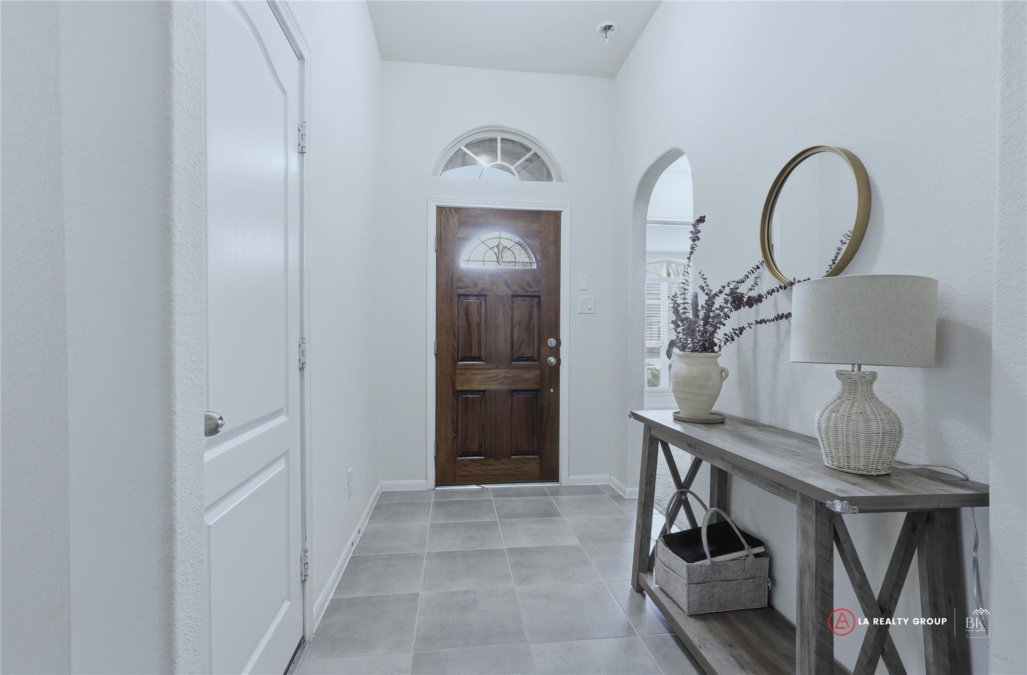 7415 Mustang Hill Lane