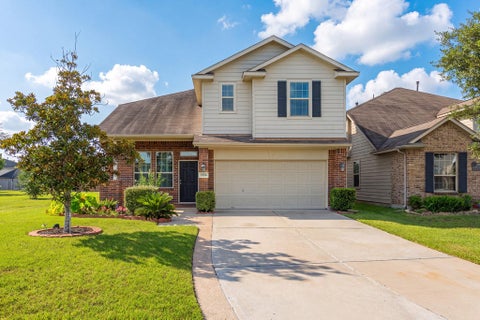 Photo of 2126 Silver Rimrock Trail, Houston, TX 77014 (MLS # 14310459)