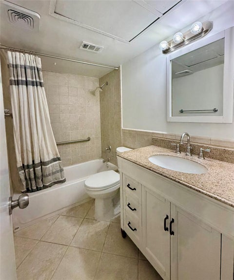 Tiny photo for 4643 Wild Indigo Street #399, Houston, TX 77027 (MLS # 89285074)