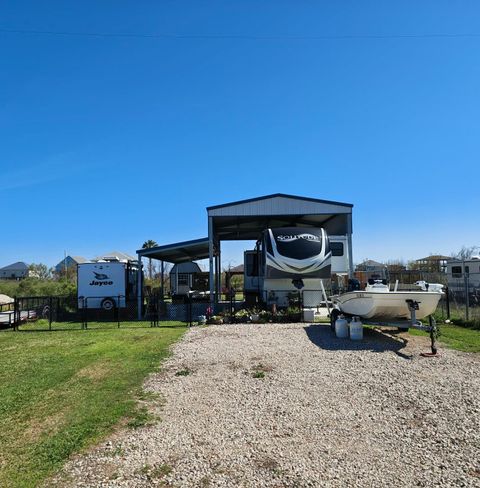 Photo of 1314 Anderson Avenue, Port Bolivar, TX 77650 (MLS # 28875619)