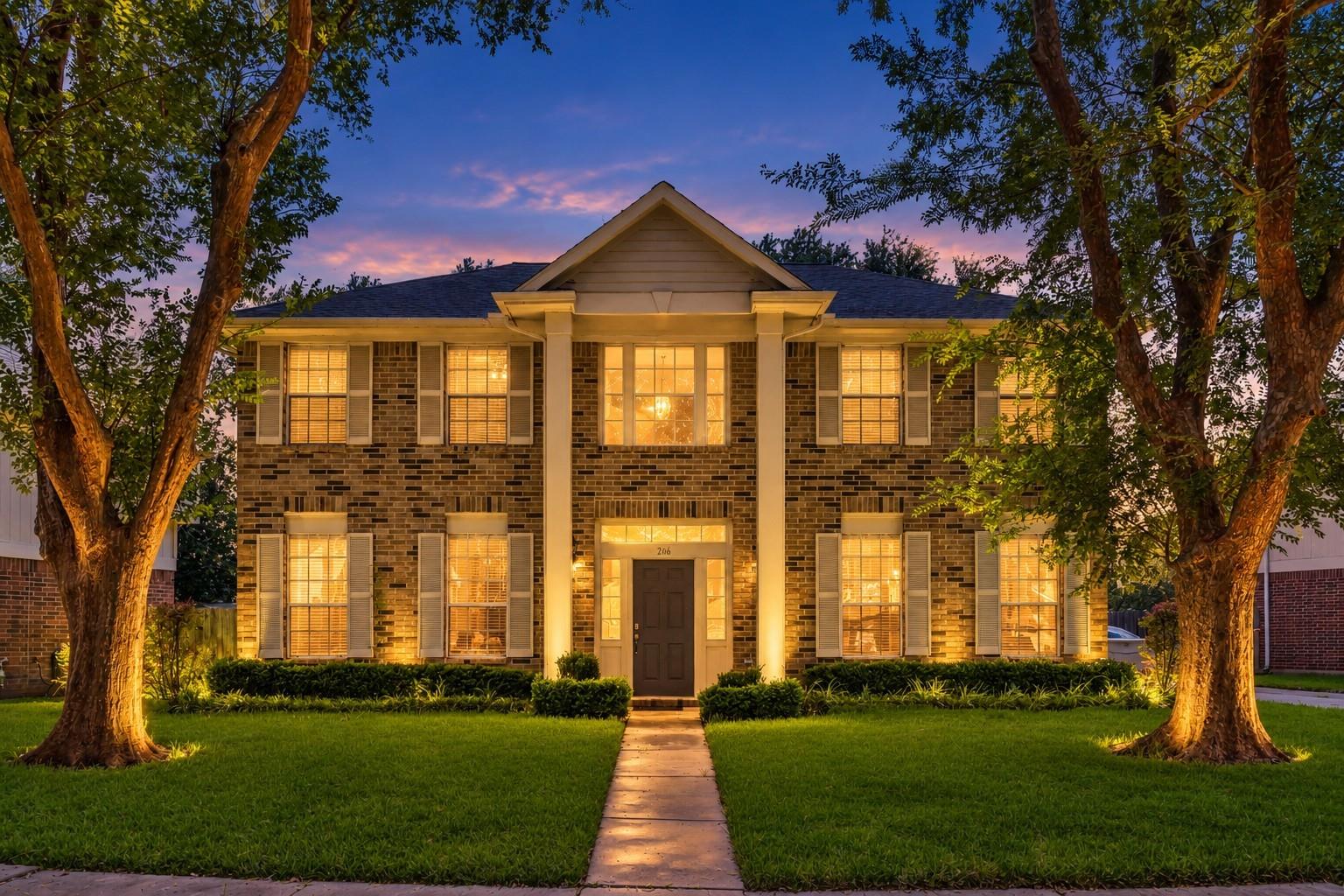 206 Scarlet Maple Drive