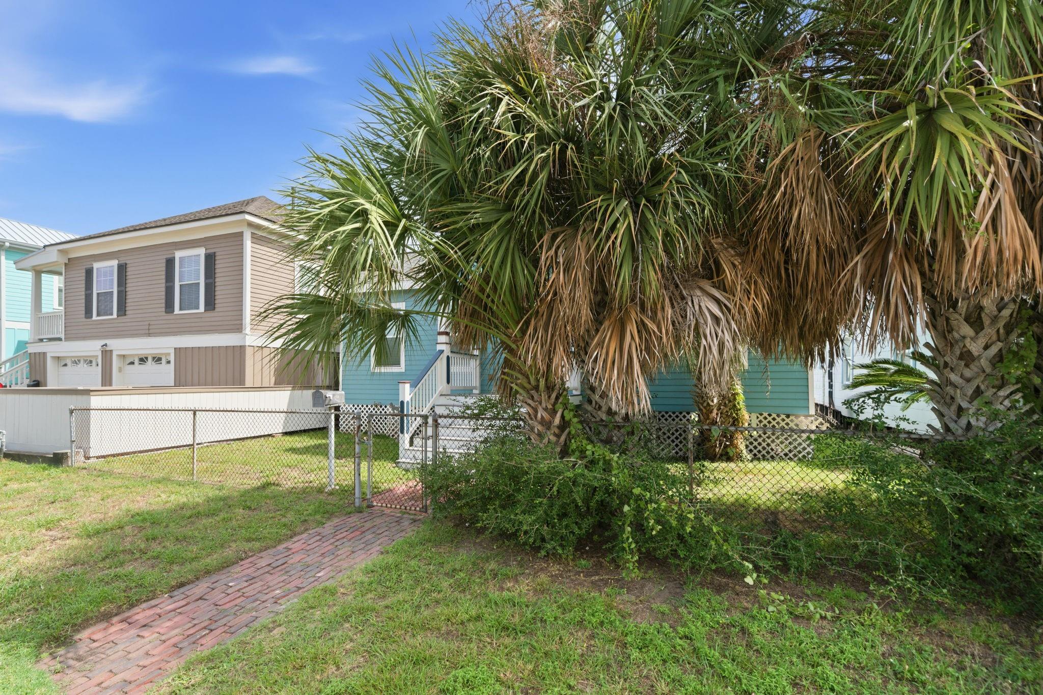 1213 Avenue M 1/2