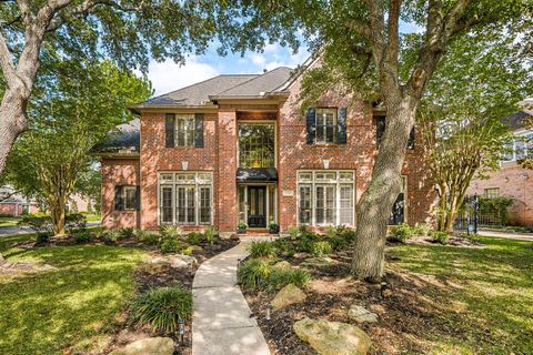 Photo of 1518 Fall Wood Drive, Sugar Land, TX 77479 (MLS # 43357058)