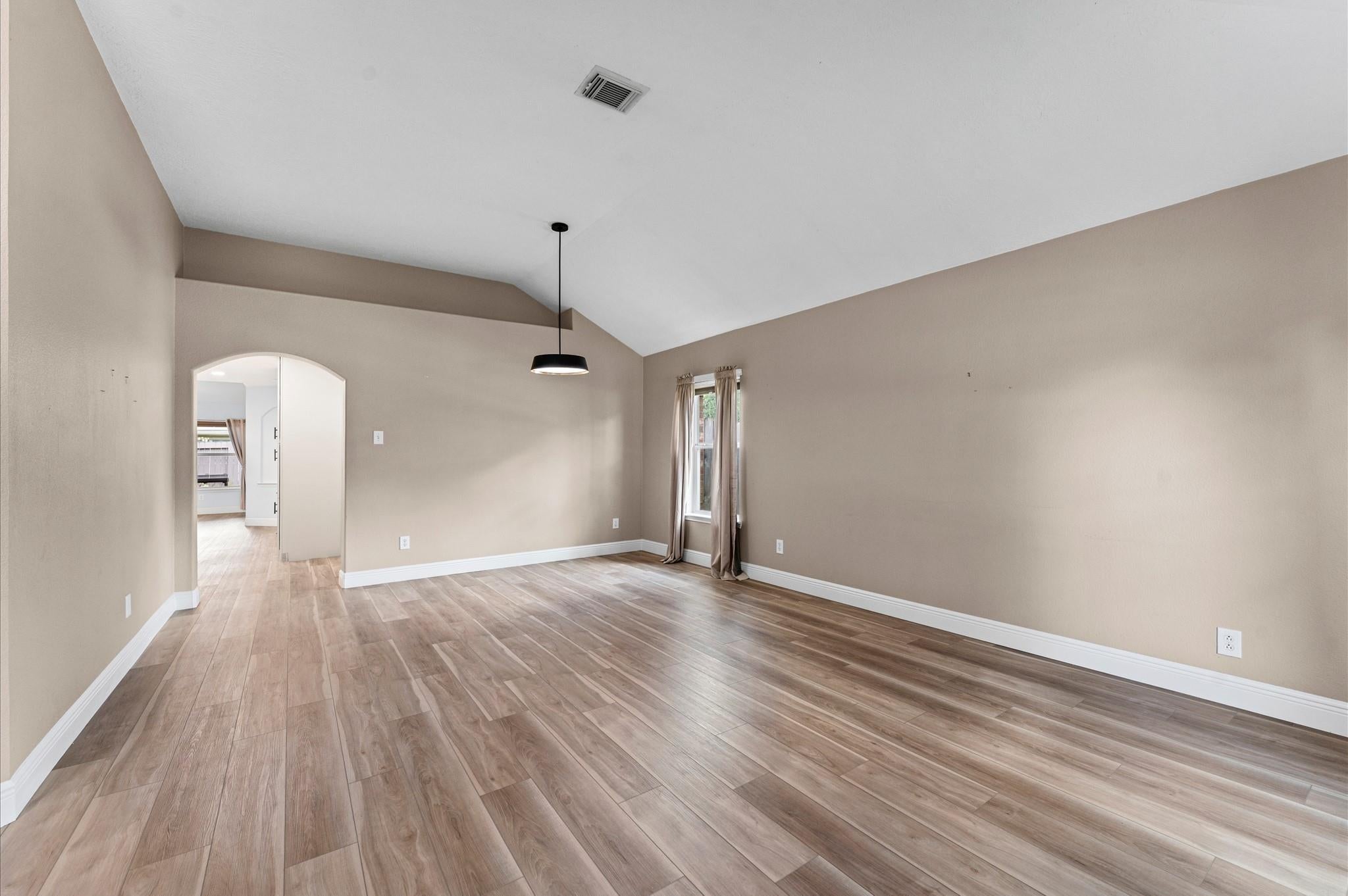 14843 Wooded Glen Court
