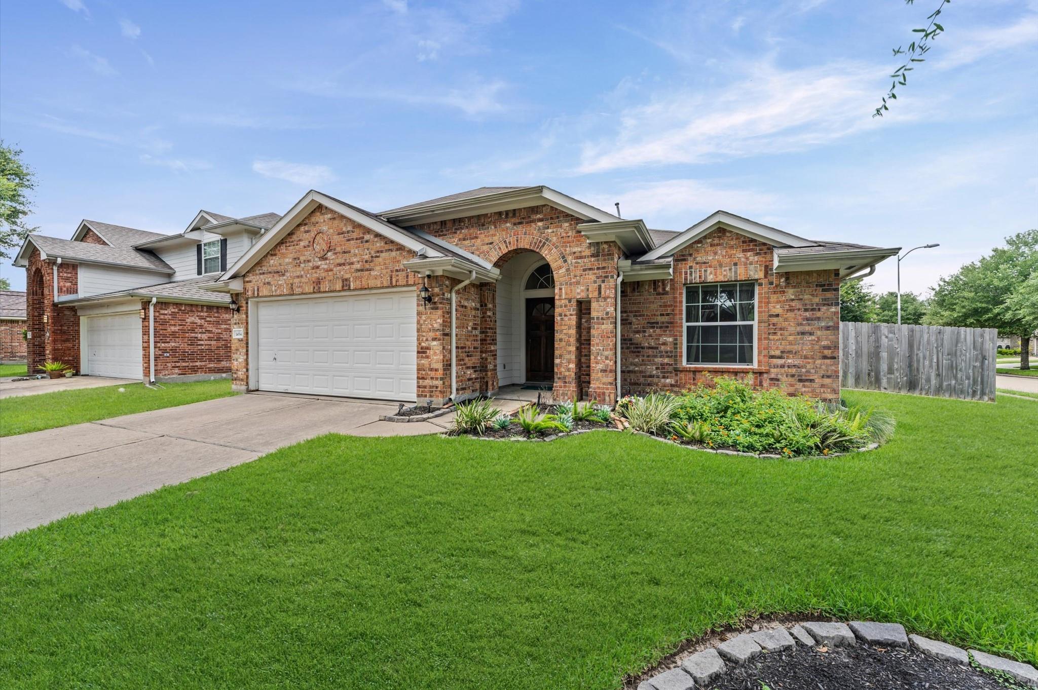 14843 Wooded Glen Court