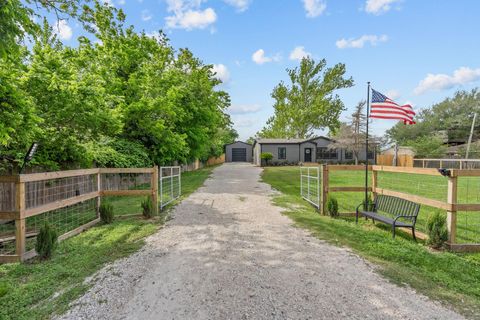 Photo of 1510 Rymal Road, Santa Fe, TX 77511 (MLS # 90885441)