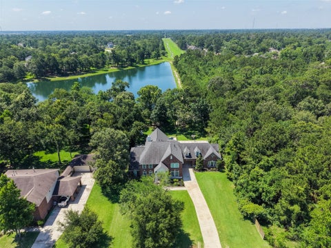Homes For Sale - 2302 Legends Shore Drive<br/> Spring, TX 77386