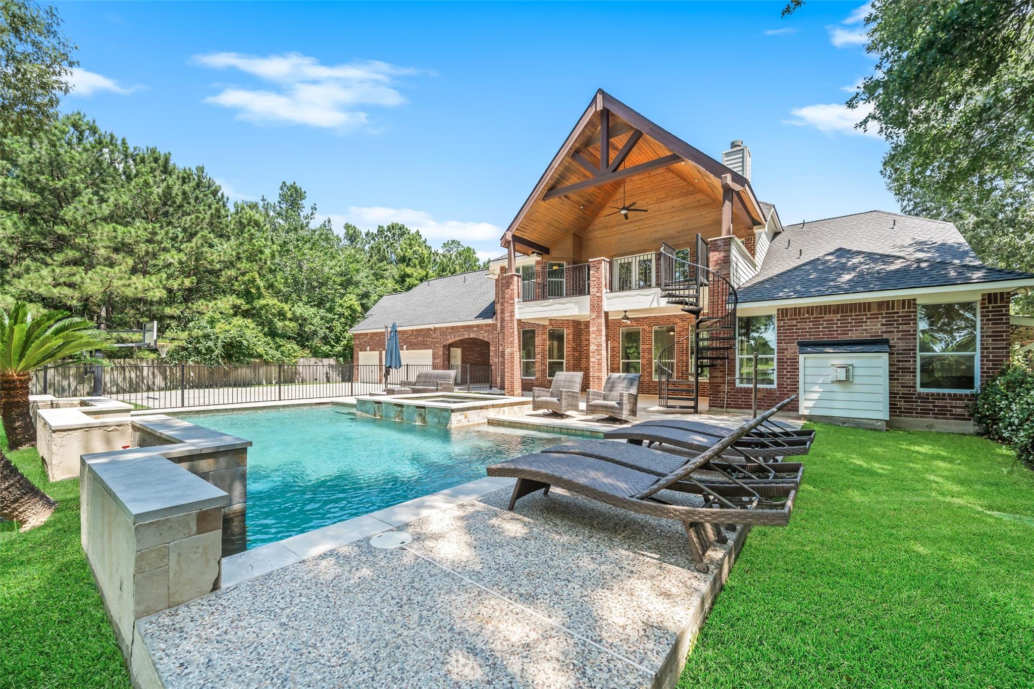 2302 Legends Shore Drive