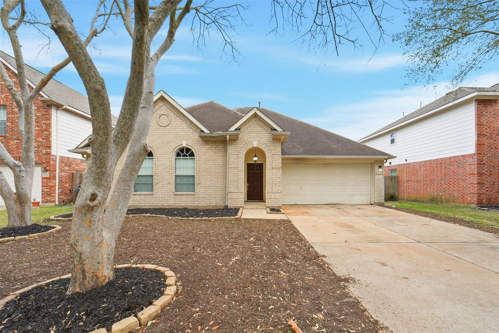 Photo of 11030 Desert Springs Circle, Houston, TX 77095 (MLS # 74898832)