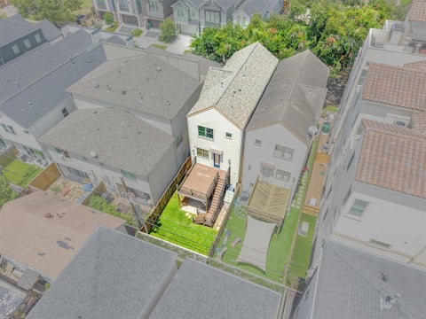 Tiny photo for 1129 W Bell Street, Houston, TX 77019 (MLS # 74029730)