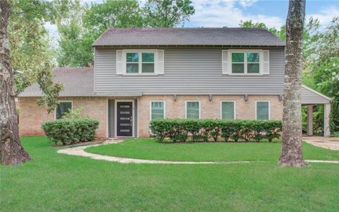 Photo of 14611 Bramblewood Drive, Houston, TX 77079 (MLS # 90702931)
