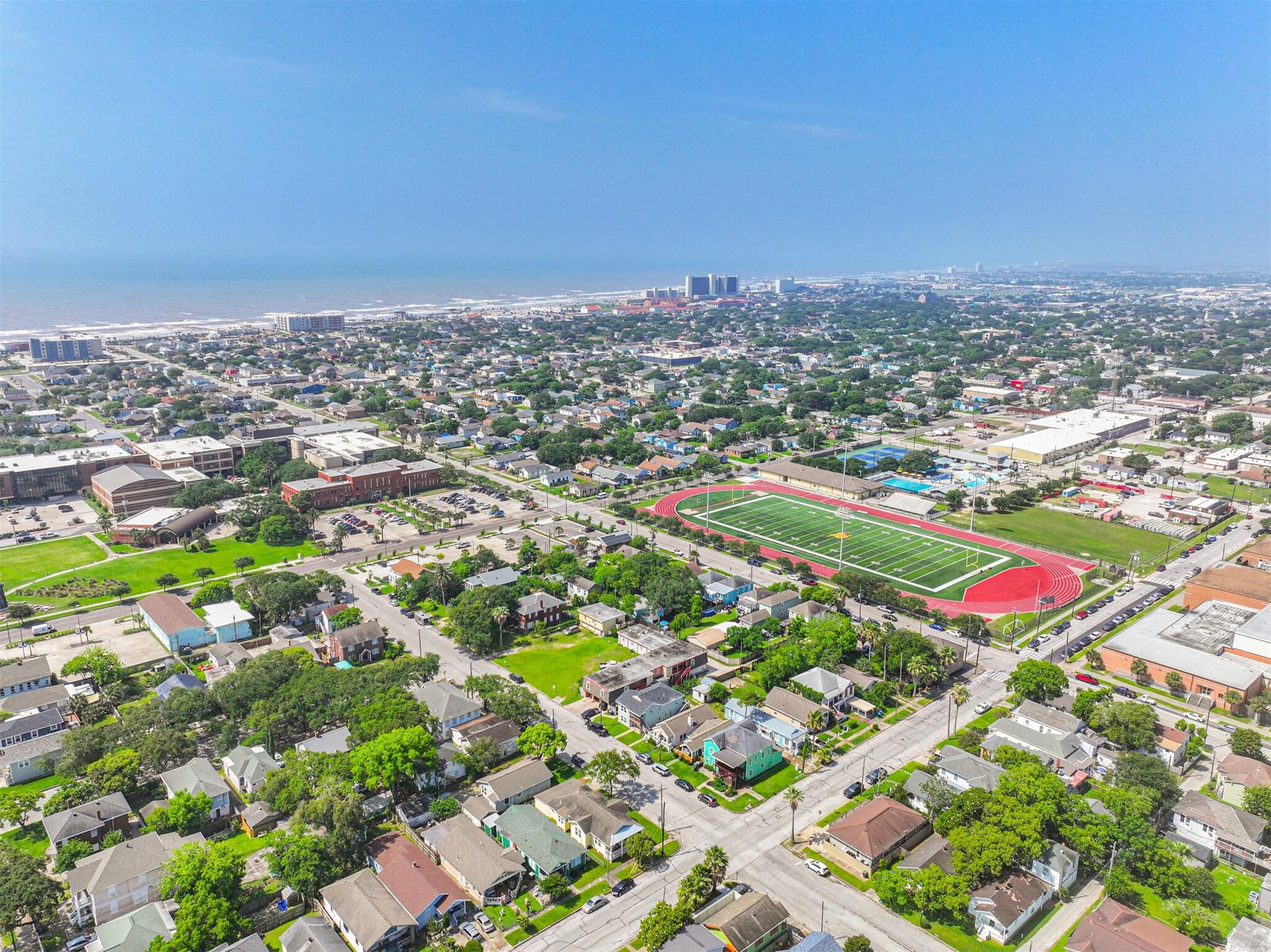 3927 Bernardo De Galvez Avenue