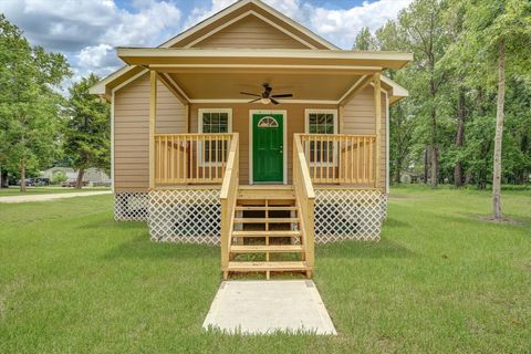 Photo of 517 E Linney Street, Dayton, TX 77535 (MLS # 27549378)