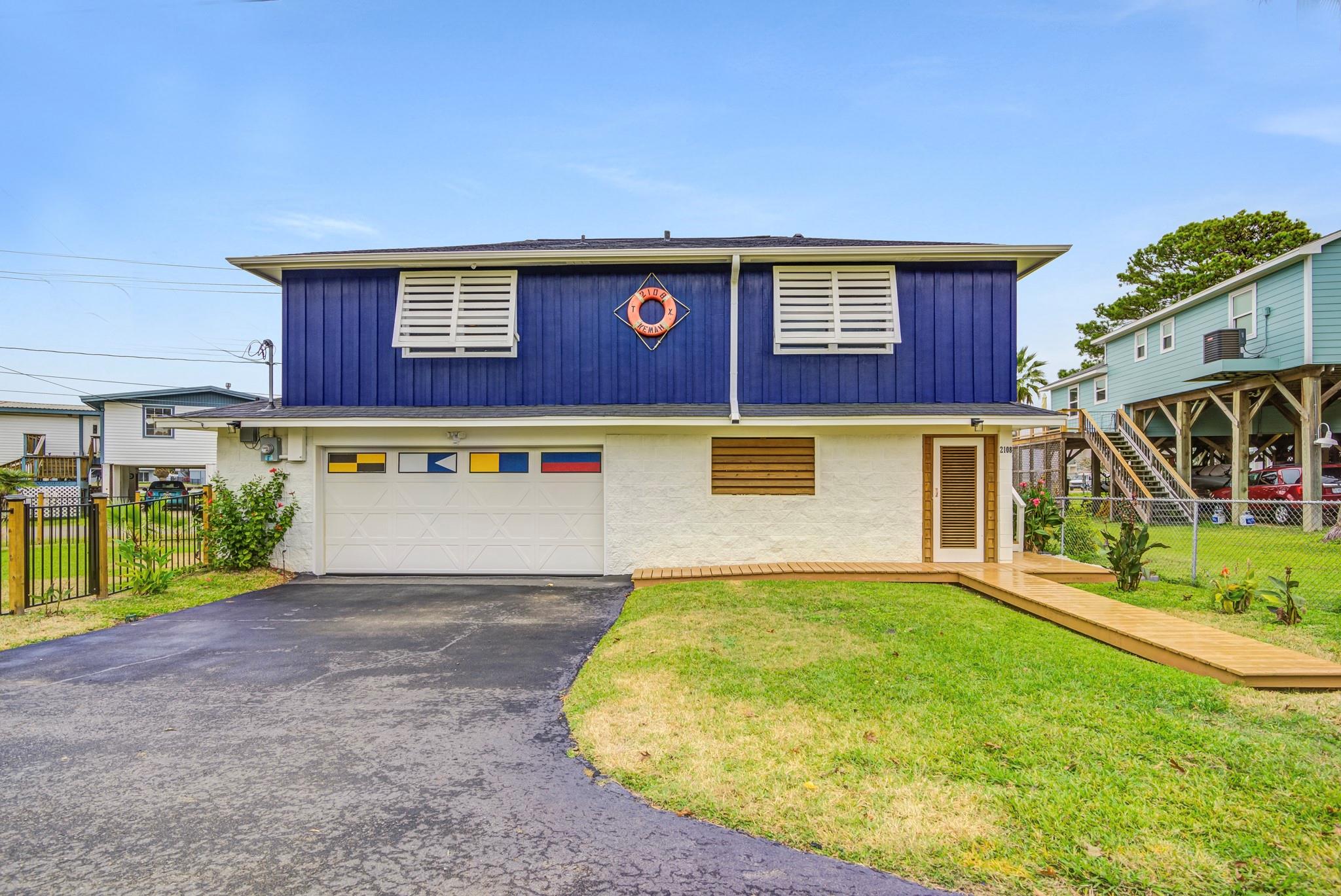 2108 Knollwood Street