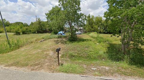 Vacant Land For Sale - 5101 Jezebel Street<br/> Houston, TX 77033
