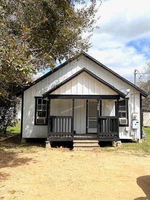 708 N WHARTON ST, EL CAMPO, TX 77437 - Image e1856fc0c8fa30d938041f8b3cb95cb9/606552769