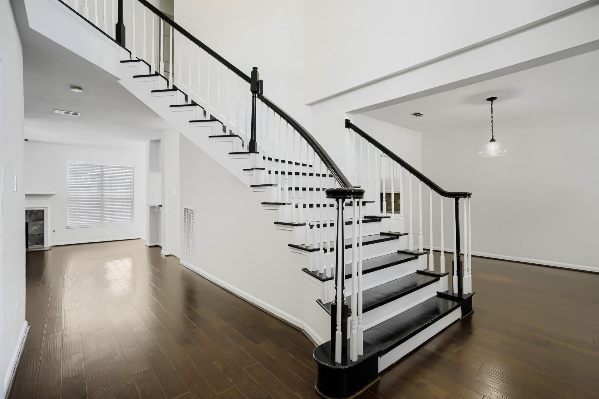 11819 Chateau Trail