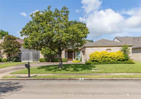 Photo of 2118 Woodland Park Drive, Houston, TX 77077 (MLS # 64031690)