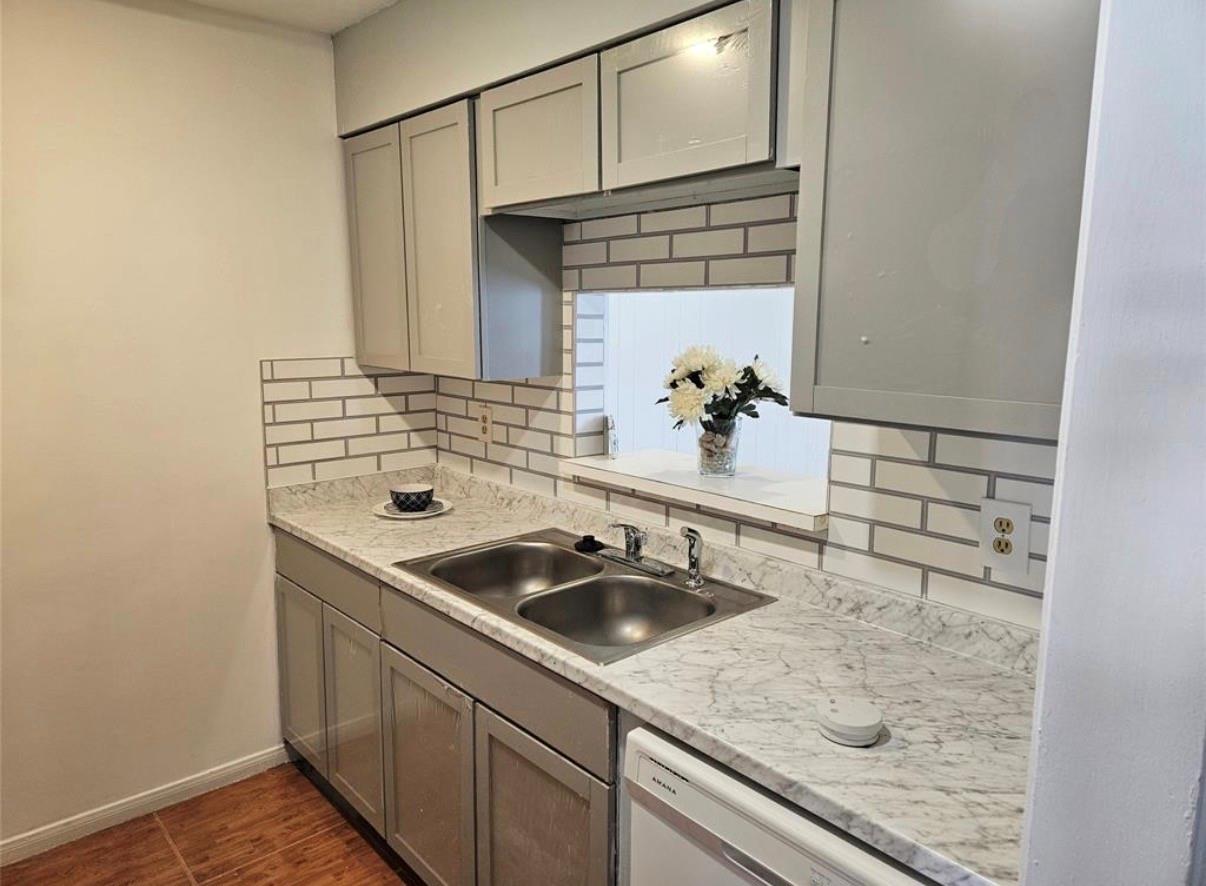 7700 Creekbend Drive 57 - Photo 2