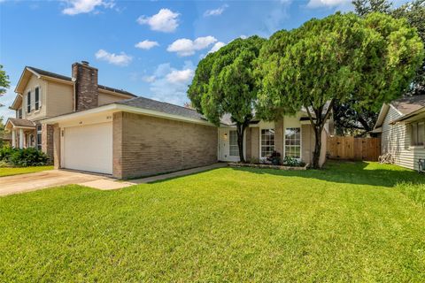 Photo of 8514 Grand Knolls Drive, Houston, TX 77083 (MLS # 29071375)