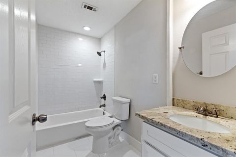 Tiny photo for 1305 Idylwild Street, Houston, TX 77009 (MLS # 21555421)