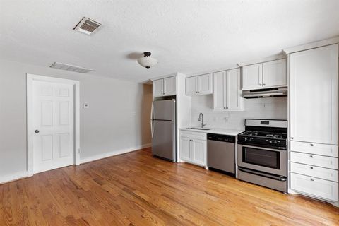 Tiny photo for 1305 Idylwild Street, Houston, TX 77009 (MLS # 21555421)