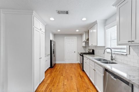 Tiny photo for 1305 Idylwild Street, Houston, TX 77009 (MLS # 21555421)