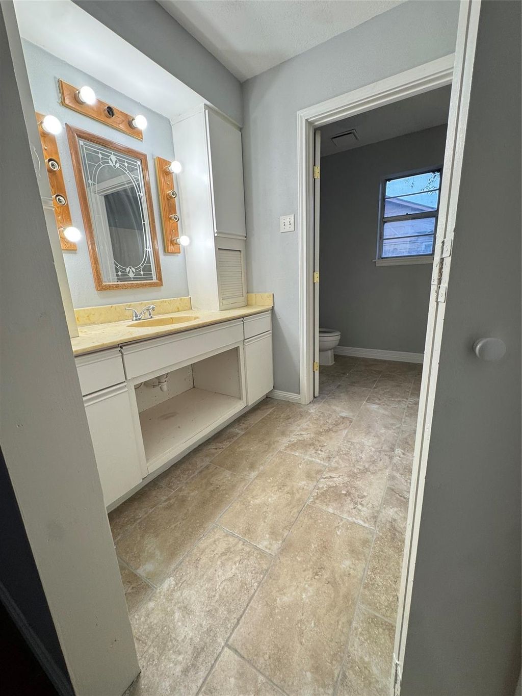 Photo of 106 Hillside Drive, Liberty, TX 77575 (MLS # 61709979)