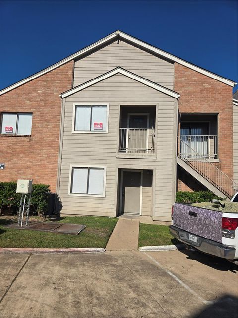 Photo of 6701 Sands Point Drive #42, Houston, TX 77074 (MLS # 58530954)