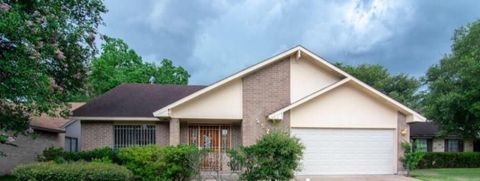 Photo of 5523 Fair Forest Drive, Houston, TX 77088 (MLS # 86919897) Photo of 5523 Fair Forest Drive, Houston, TX 77088 (MLS # 86919897)
