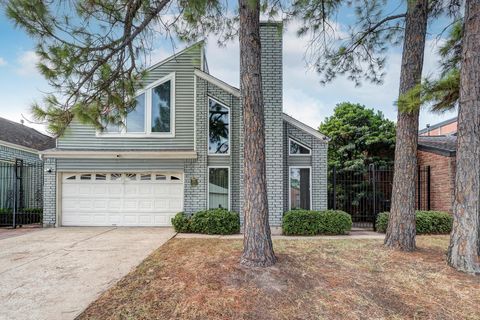 Photo of 4106 Sun Meadow Drive, Houston, TX 77072 (MLS # 97378389)