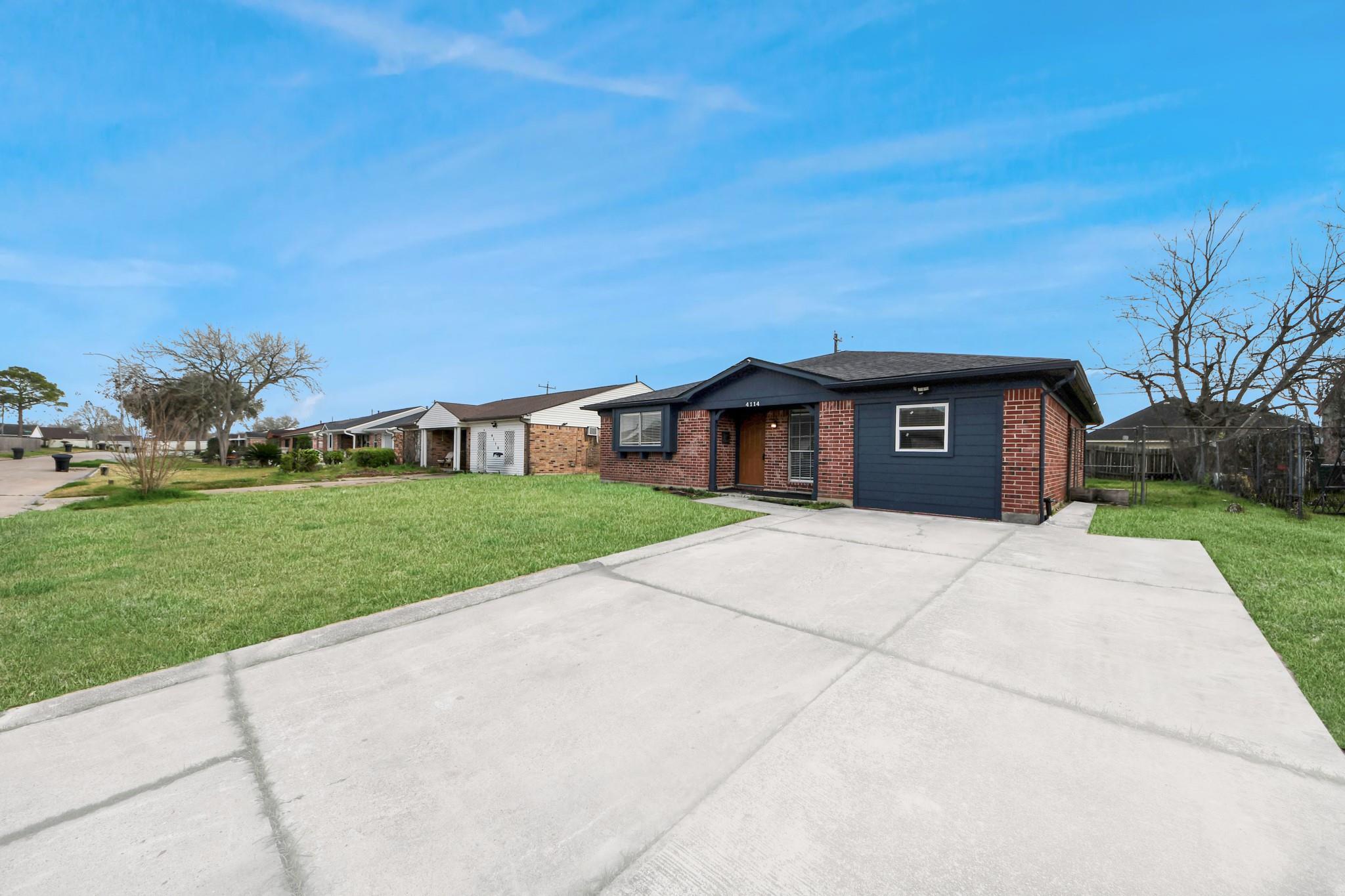 4114 Fairgreen Lane