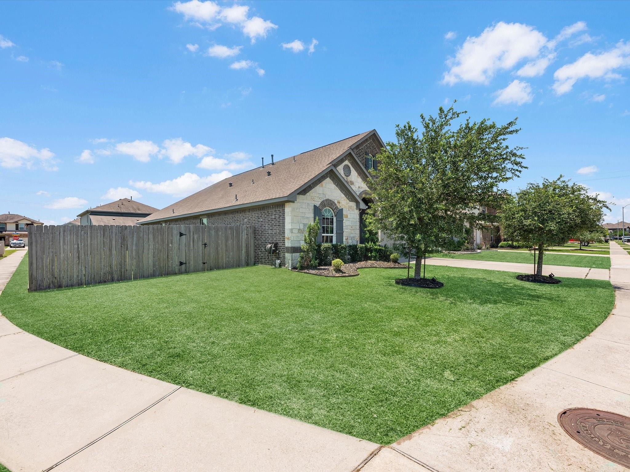 8707 W Crescent Lake Circle