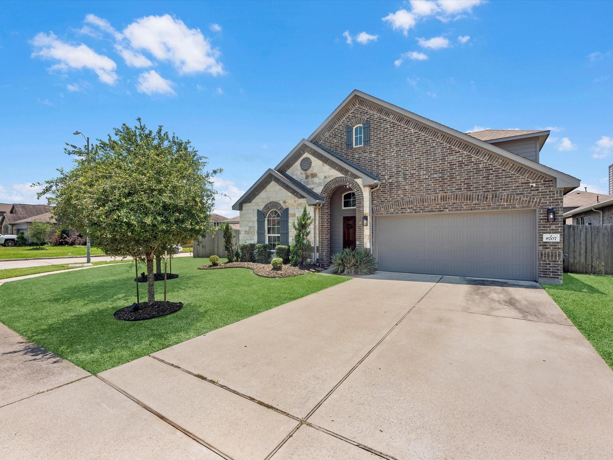 8707 W Crescent Lake Circle